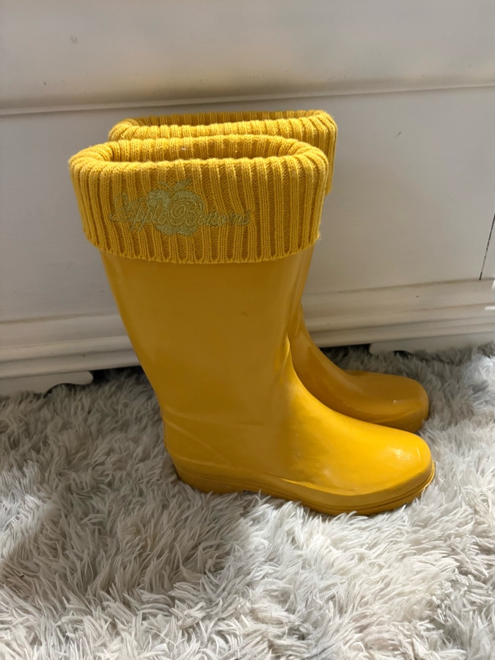 Apple Bottoms 🍎 Mustard Yellow Glossy Rain Boots with Knit Cuffs. Sz 9 - Picture 5 of 14